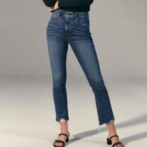 Abercrombie & Fitch Simone High Rise Ankle Flare Size 28/6 Short